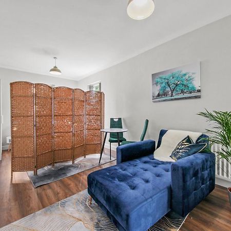Stunning Studio Flat With Free On-Street Parking! Plumstead (Greater London) Exterior foto
